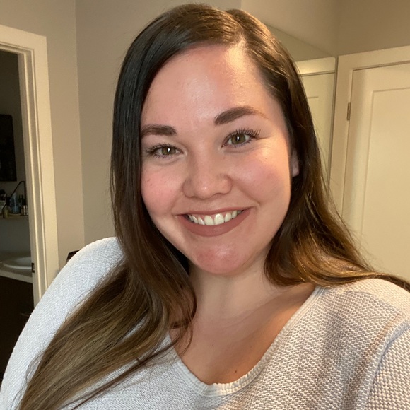 Meet your Posher, Staci - Picture 1 of 1